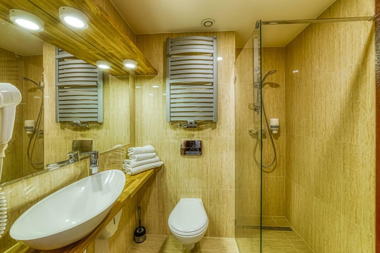 Grand Częstochowa Extérieur photo